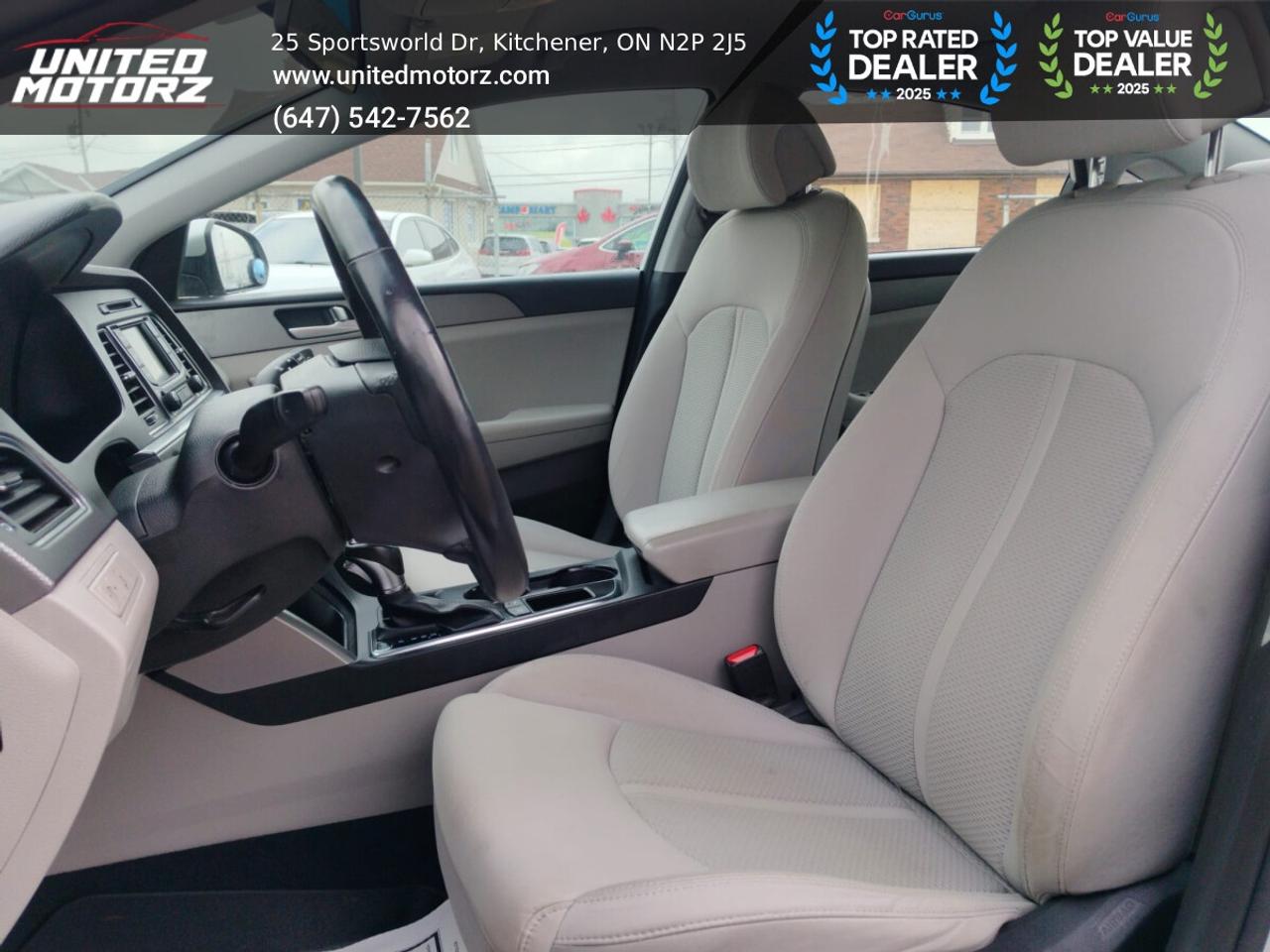 2015 Hyundai Sonata SE~SAFETY CERTIFIED~ 33 SERVICE RECORDS~ Low Kms~ Photo
