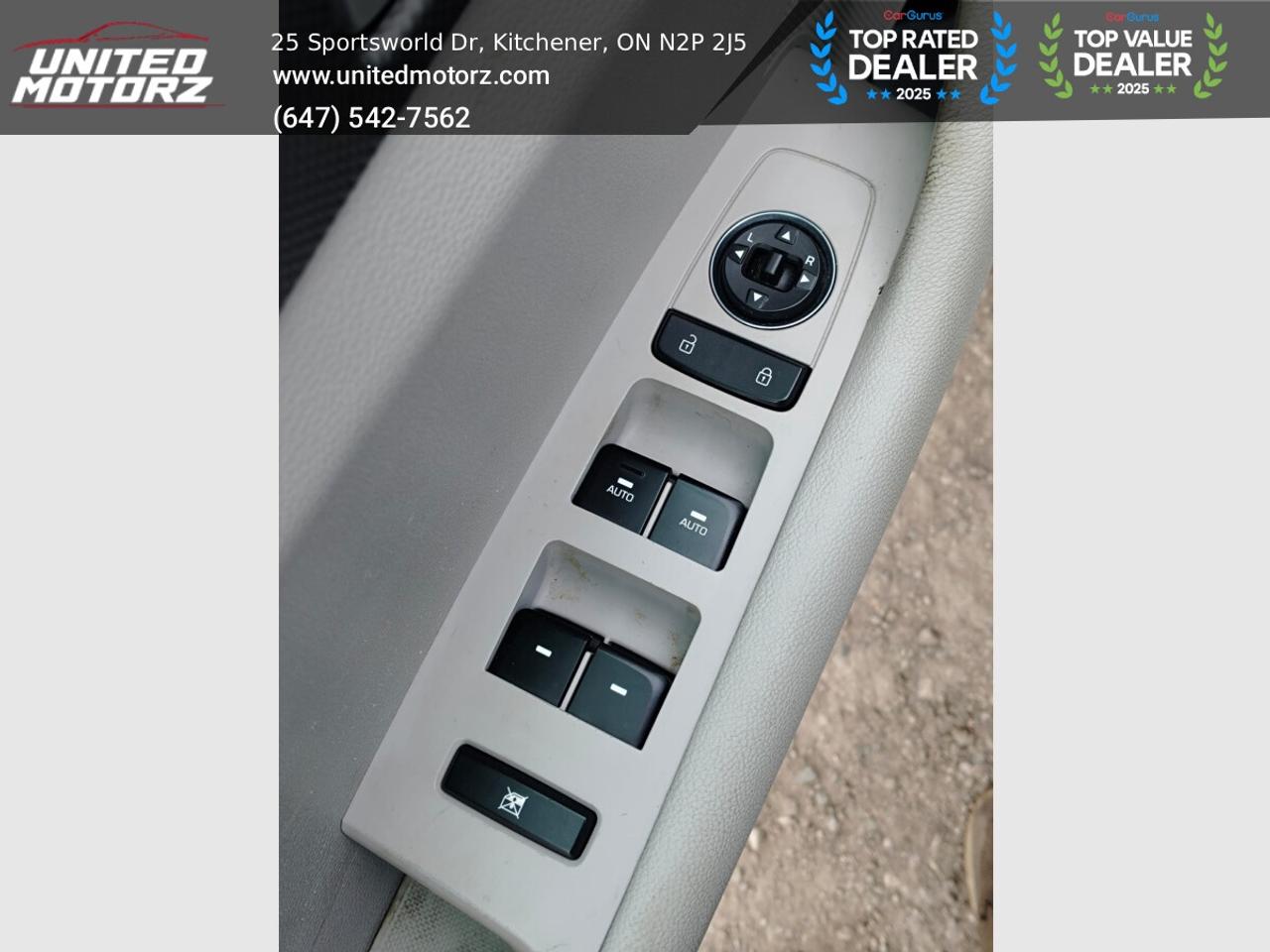 2015 Hyundai Sonata SE~SAFETY CERTIFIED~ 33 SERVICE RECORDS~ Low Kms~ Photo