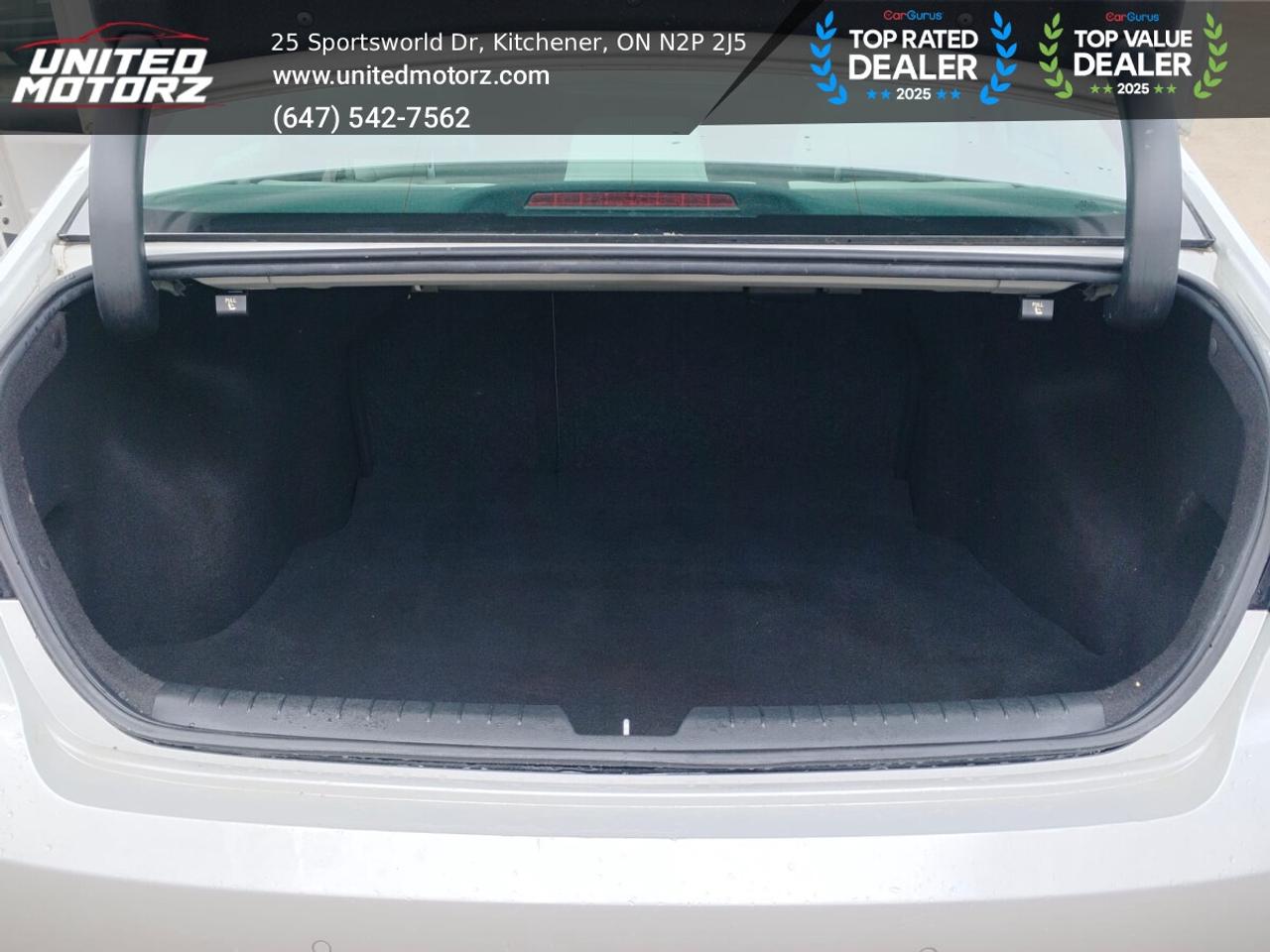2015 Hyundai Sonata SE~SAFETY CERTIFIED~ 33 SERVICE RECORDS~ Low Kms~ Photo