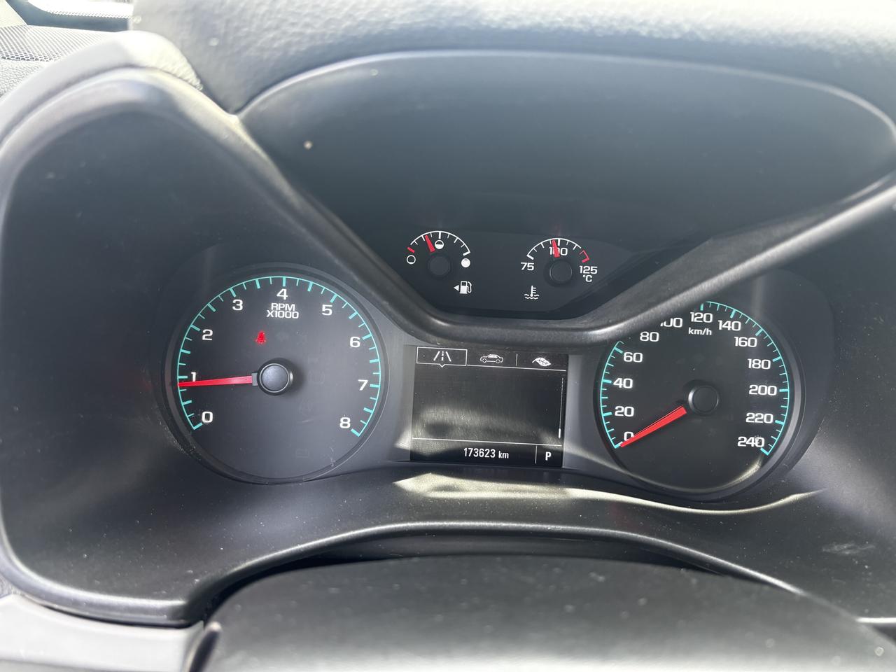 2022 Chevrolet Colorado 2WD, Full Crew Cab, Box liner, USB and AUX Input Photo