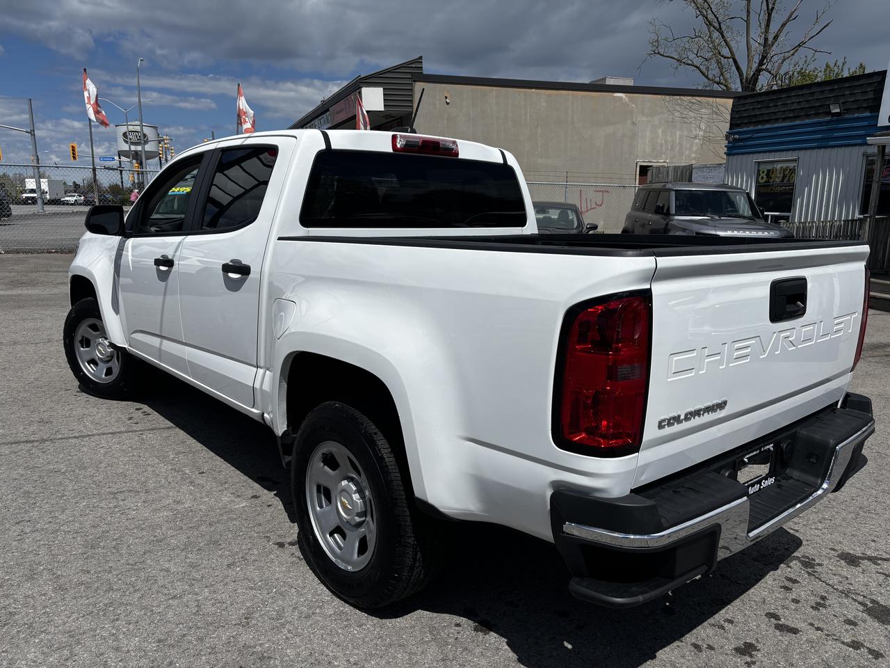 2022 Chevrolet Colorado 2WD, Full Crew Cab, Box liner, USB and AUX Input Photo