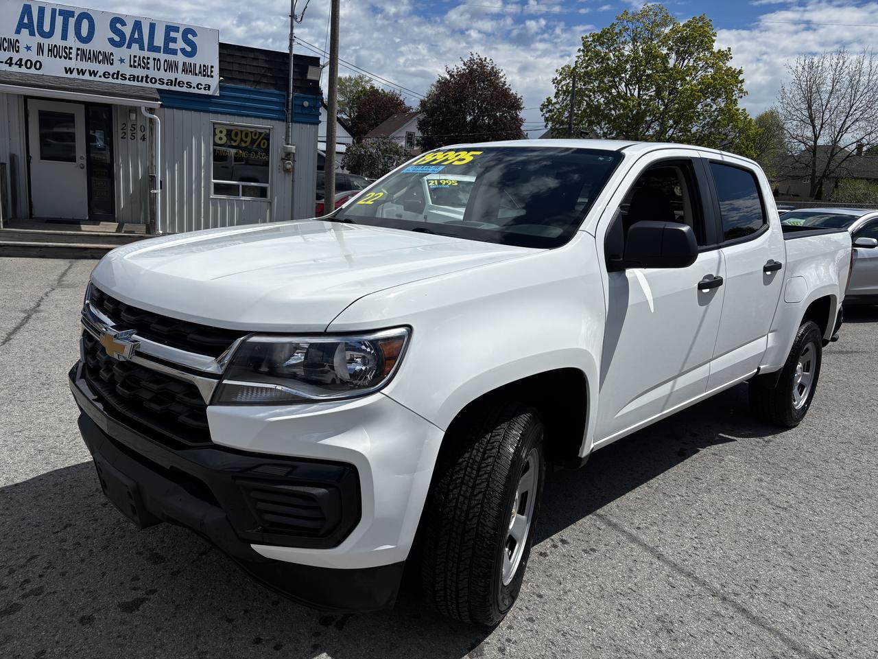 2022 Chevrolet Colorado 2WD, Full Crew Cab, Box liner, USB and AUX Input Photo