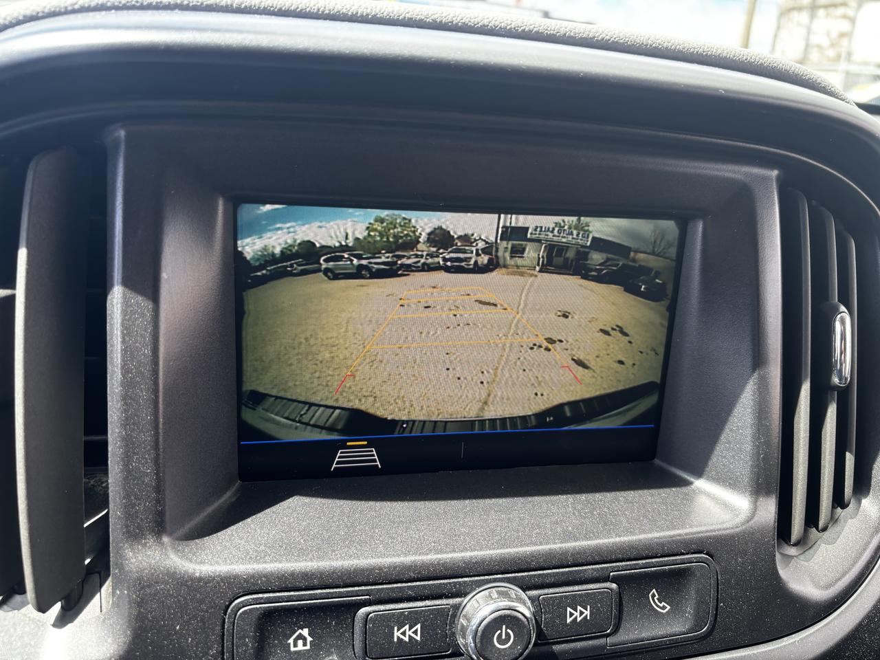 2022 Chevrolet Colorado 2WD, Full Crew Cab, Box liner, USB and AUX Input Photo