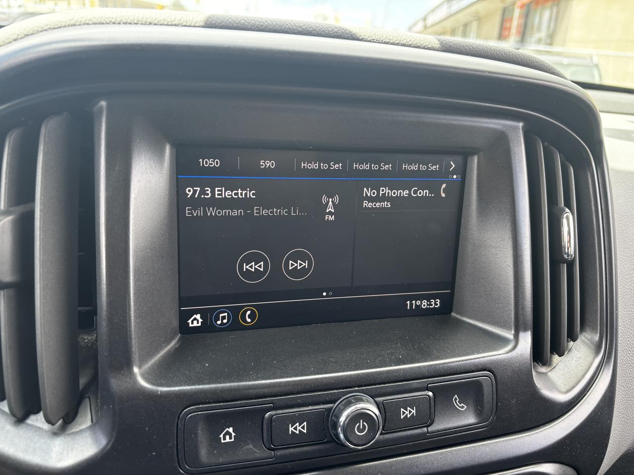 2022 Chevrolet Colorado 2WD, Full Crew Cab, Box liner, USB and AUX Input Photo