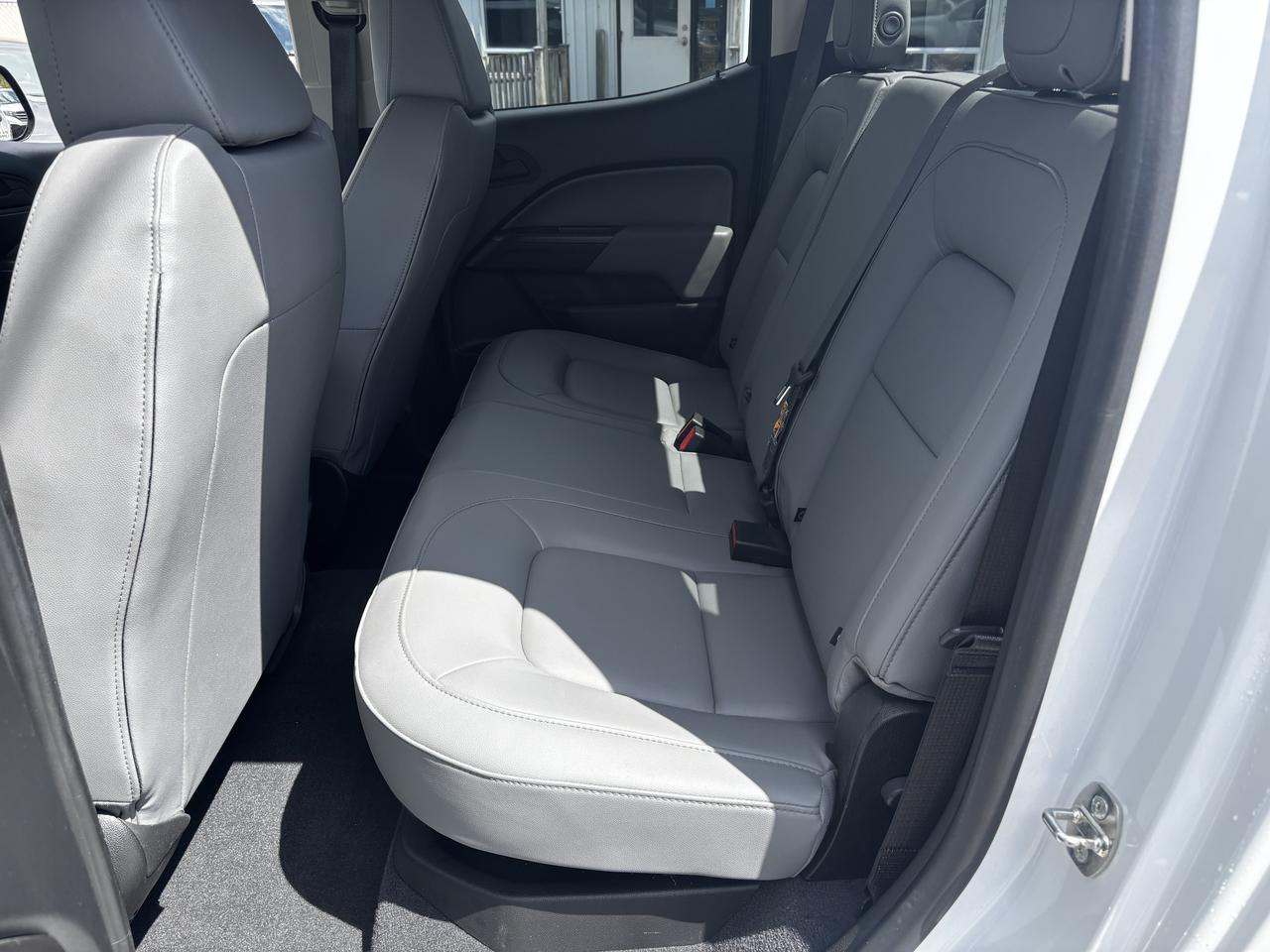 2022 Chevrolet Colorado 2WD, Full Crew Cab, Box liner, USB and AUX Input Photo
