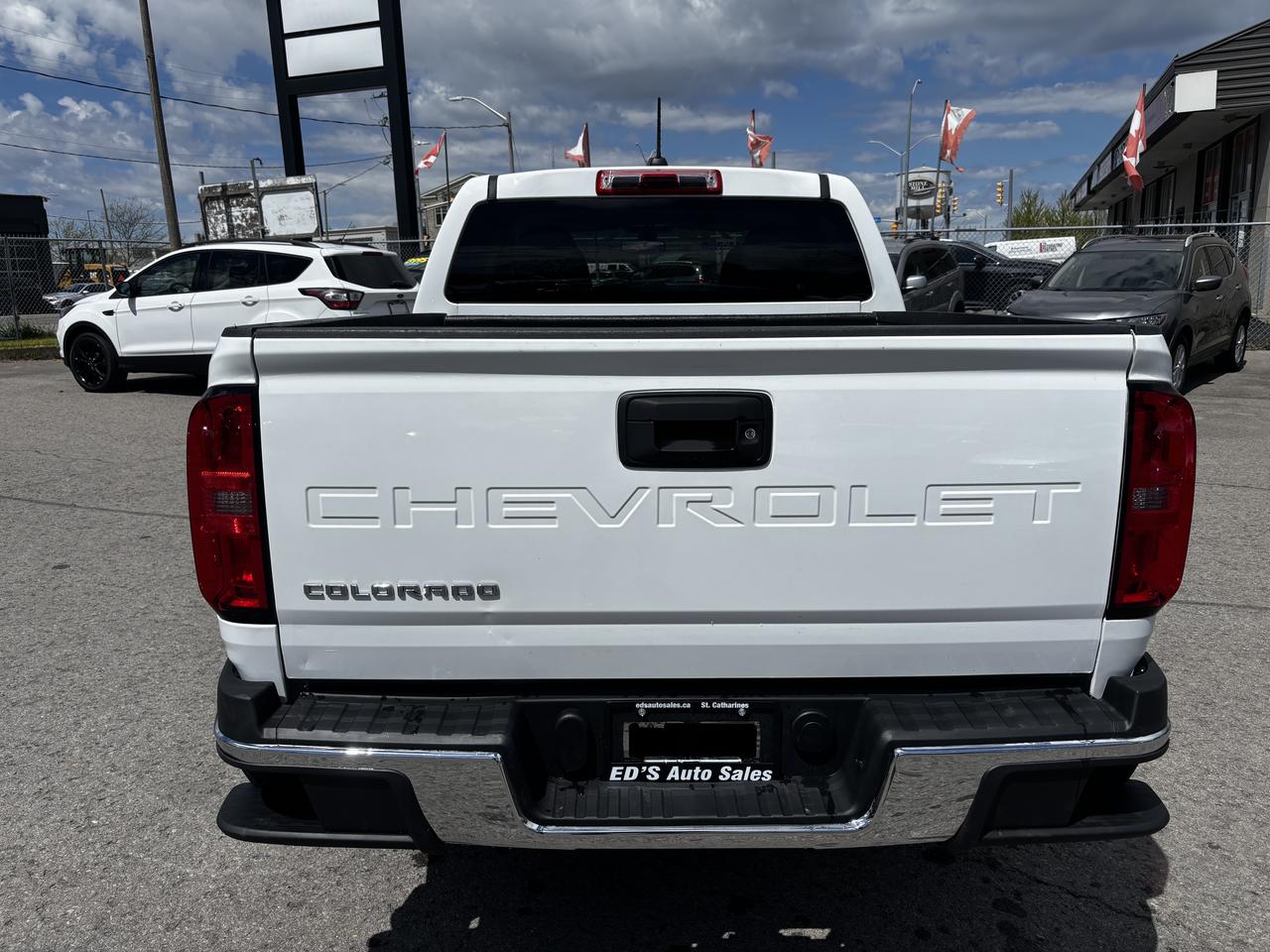 2022 Chevrolet Colorado 2WD, Full Crew Cab, Box liner, USB and AUX Input Photo