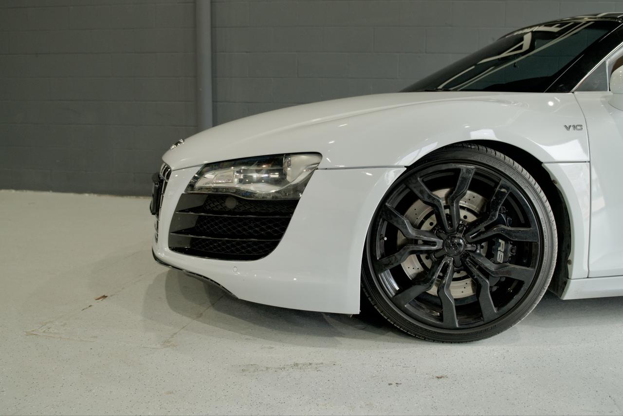 2011 Audi R8  Photo3