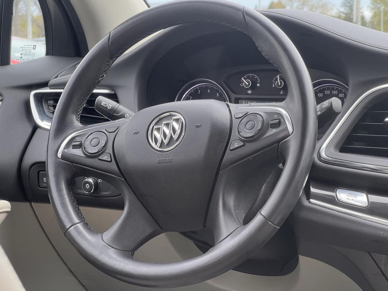 2018 Buick Enclave Essence Photo