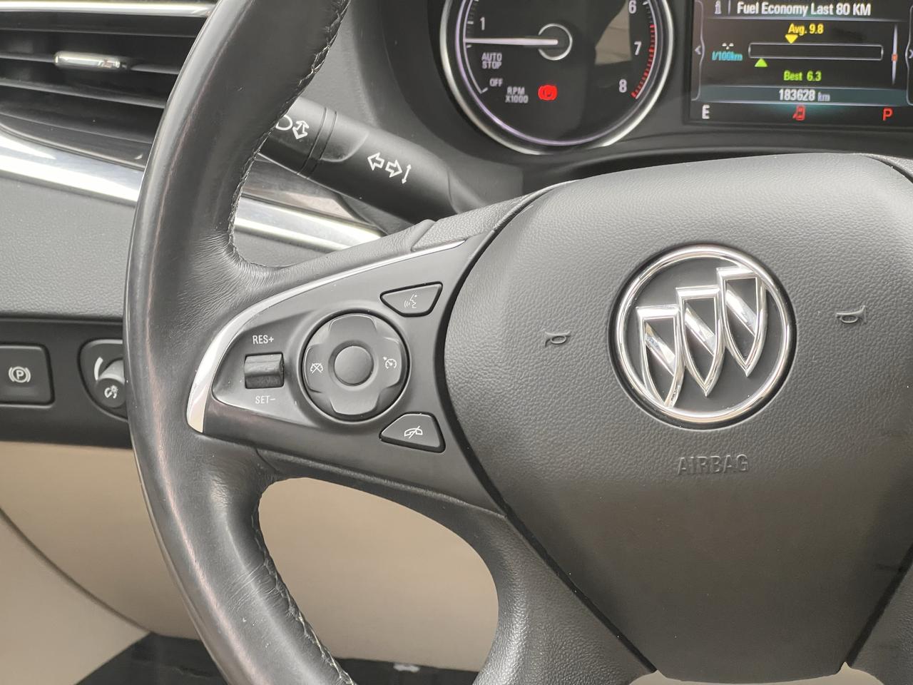 2018 Buick Enclave Essence Photo