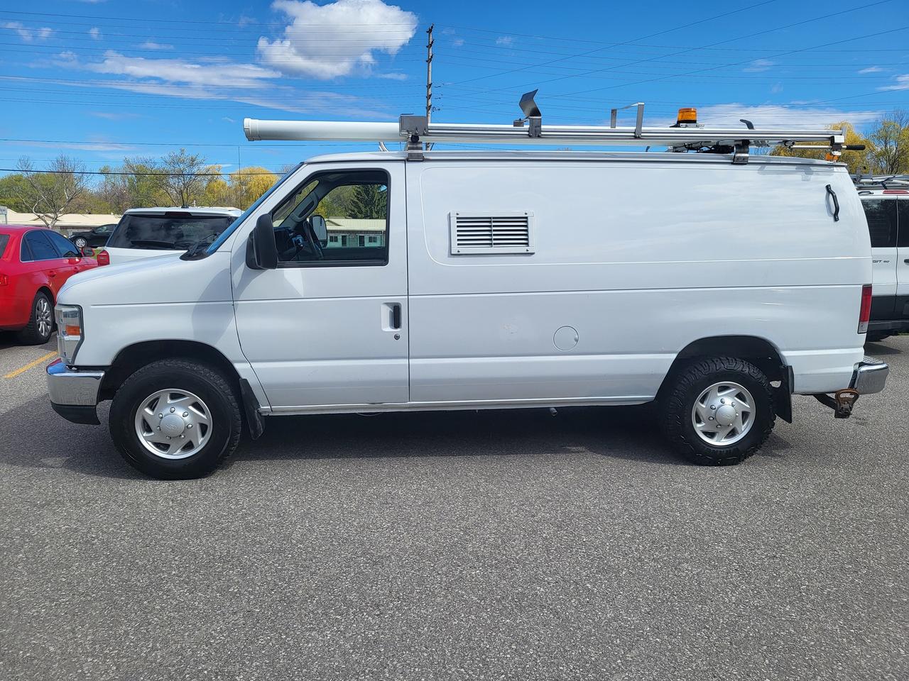 2012 Ford Econoline E-350 Super Duty Commercial Photo