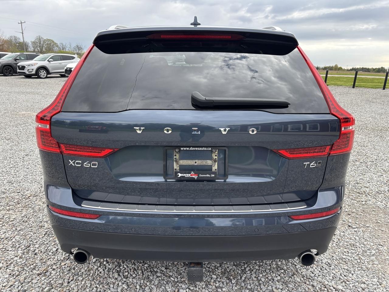 2019 Volvo XC60 Momentum ~LEATHER~CLEAR CARFAX~PANO ROOF~ Photo