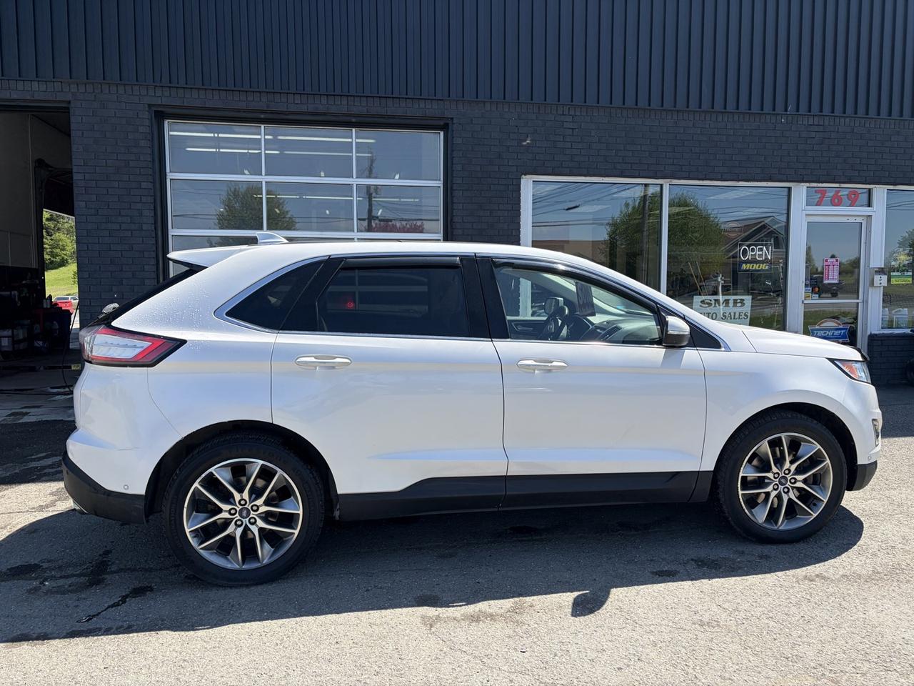 2016 Ford Edge 