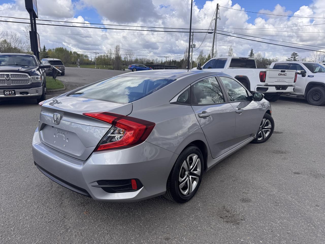 2016 Honda Civic LX Photo4