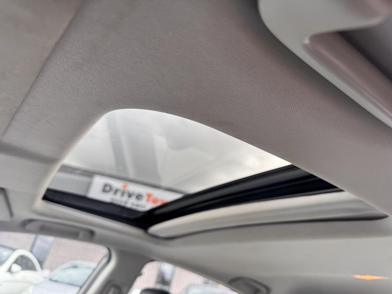 2019 Honda Civic Touring Photo