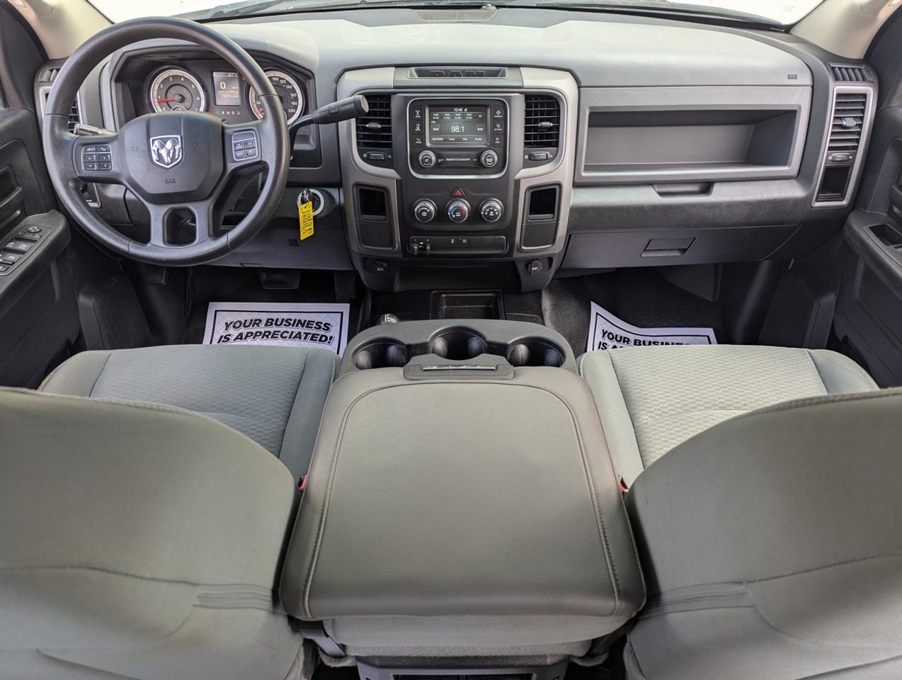 2015 RAM 2500 4X4/CrewCab/8FootBed/MAXILIFT/TommyGate Photo