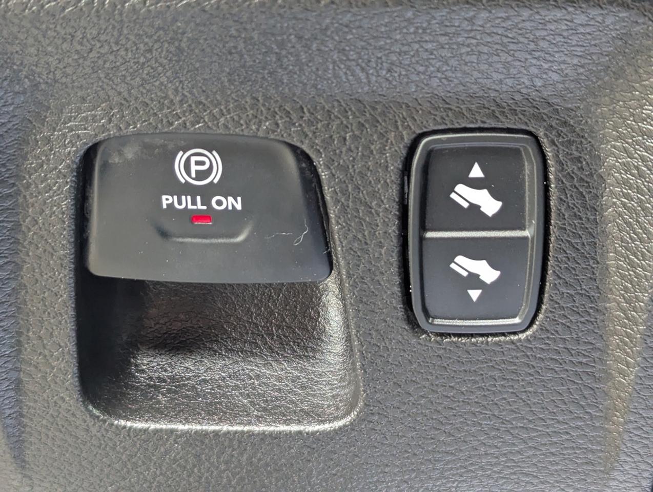 2021 RAM 1500 Big Horn/Crew Cab/Auto4X4/Hemi Photo