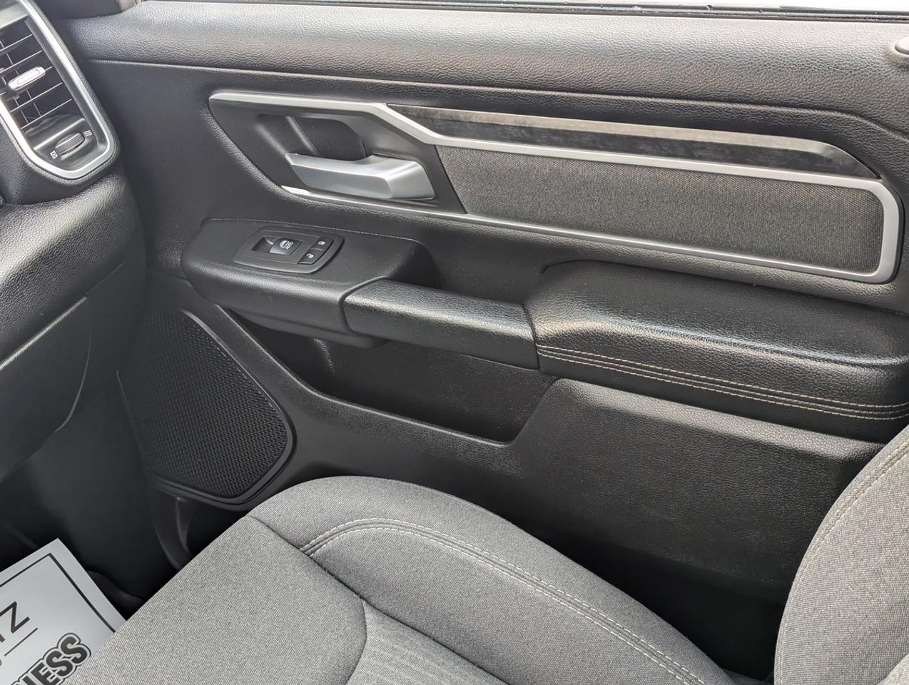2021 RAM 1500 Big Horn/Crew Cab/Auto4X4/Hemi Photo
