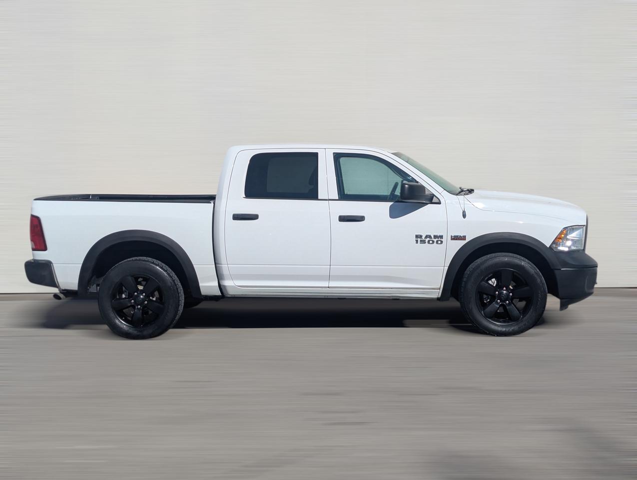 2013 RAM 1500 CrewCab/5.7HEMI/20"Rims/Only108,000KMS Photo