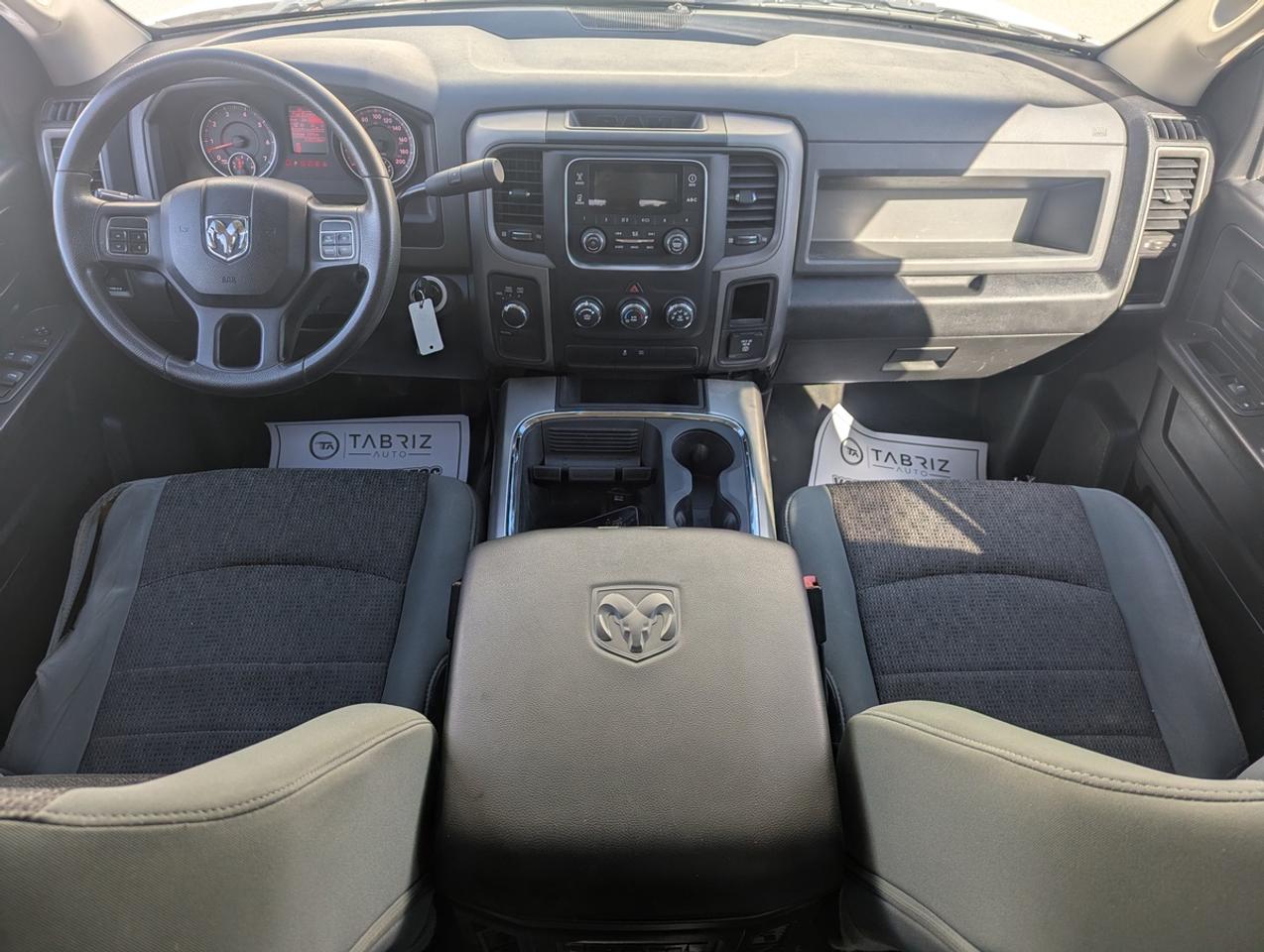 2013 RAM 1500 CrewCab/5.7HEMI/20"Rims/Only108,000KMS Photo