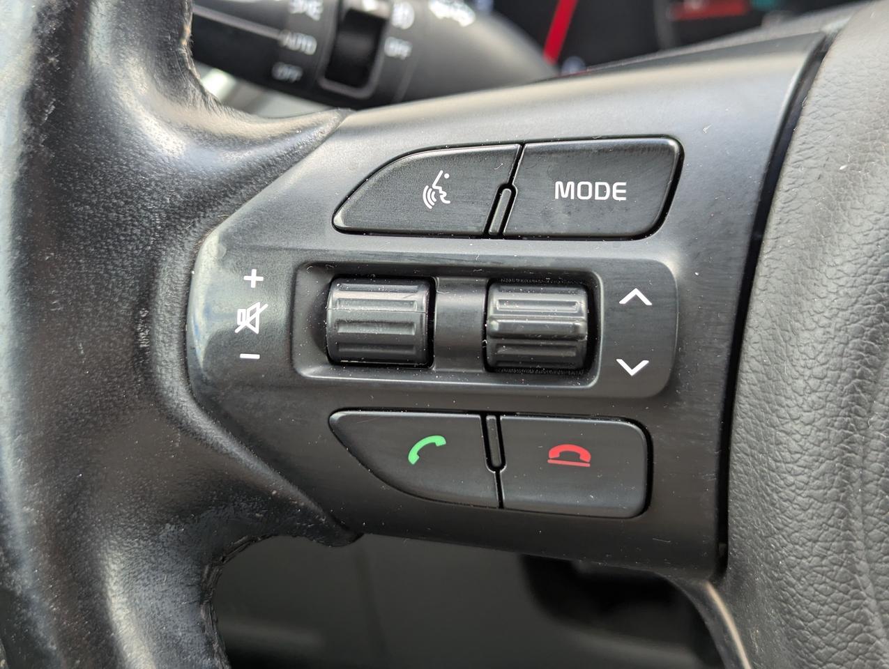 2016 Kia Sorento AWD 3.3L EX 7-Seater/BlindSpot/PanoRoof/BackUpCam Photo