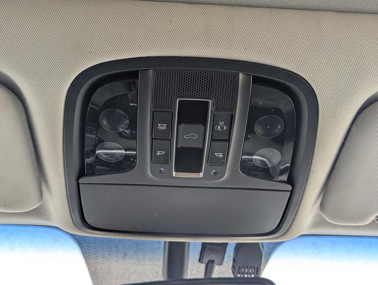 2016 Kia Sorento AWD 3.3L EX 7-Seater/BlindSpot/PanoRoof/BackUpCam Photo