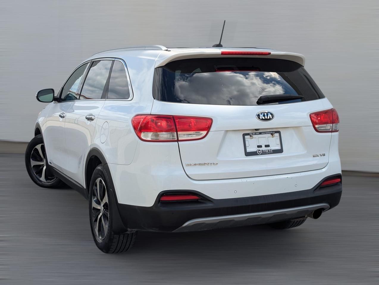 2016 Kia Sorento AWD 3.3L EX 7-Seater/BlindSpot/PanoRoof/BackUpCam Photo