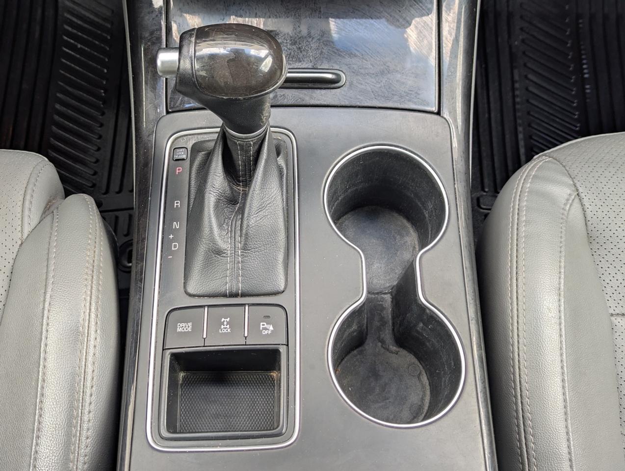 2016 Kia Sorento AWD 3.3L EX 7-Seater/BlindSpot/PanoRoof/BackUpCam Photo
