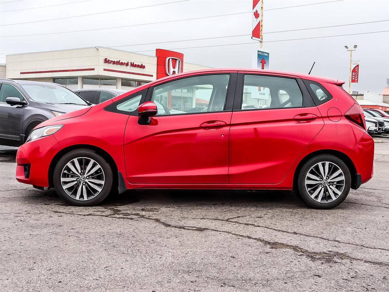 2016 Honda Fit EX-L   ONLY 20,000 KMS!! Photo