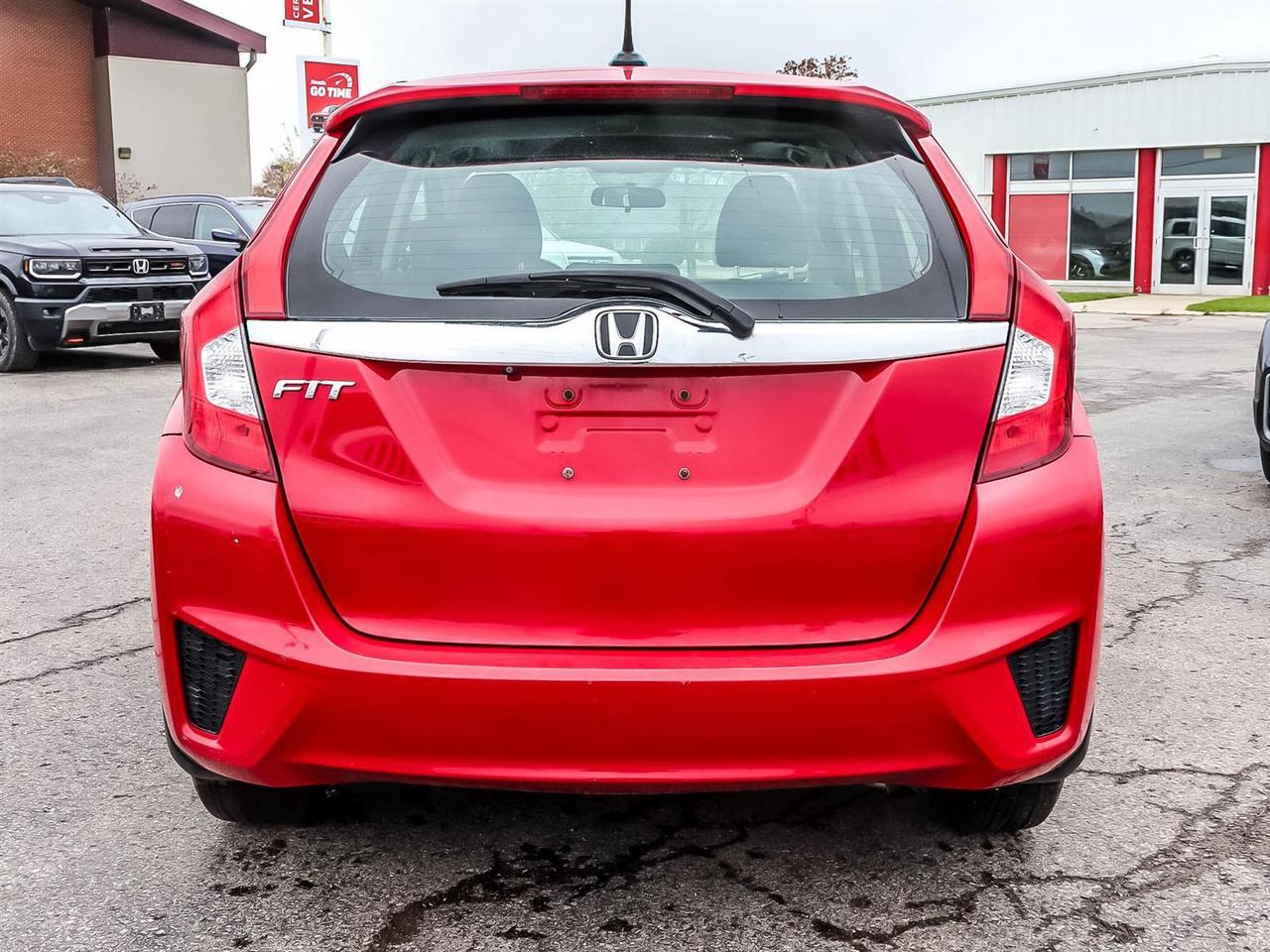 2016 Honda Fit EX-L   ONLY 20,000 KMS!! Photo