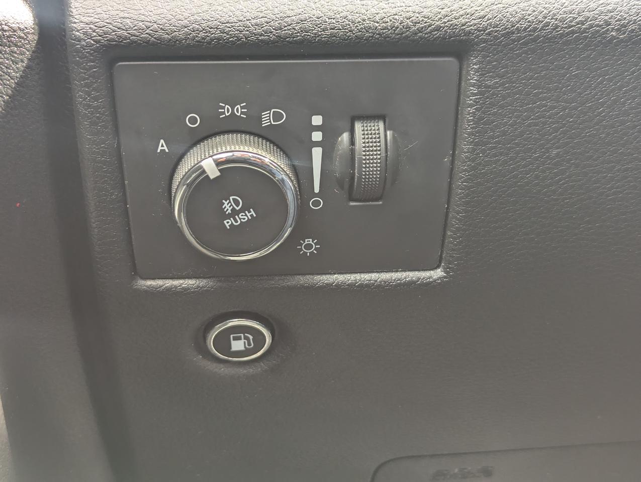 2015 Jeep Grand Cherokee Laredo/4WD/Selec-Terrain Photo