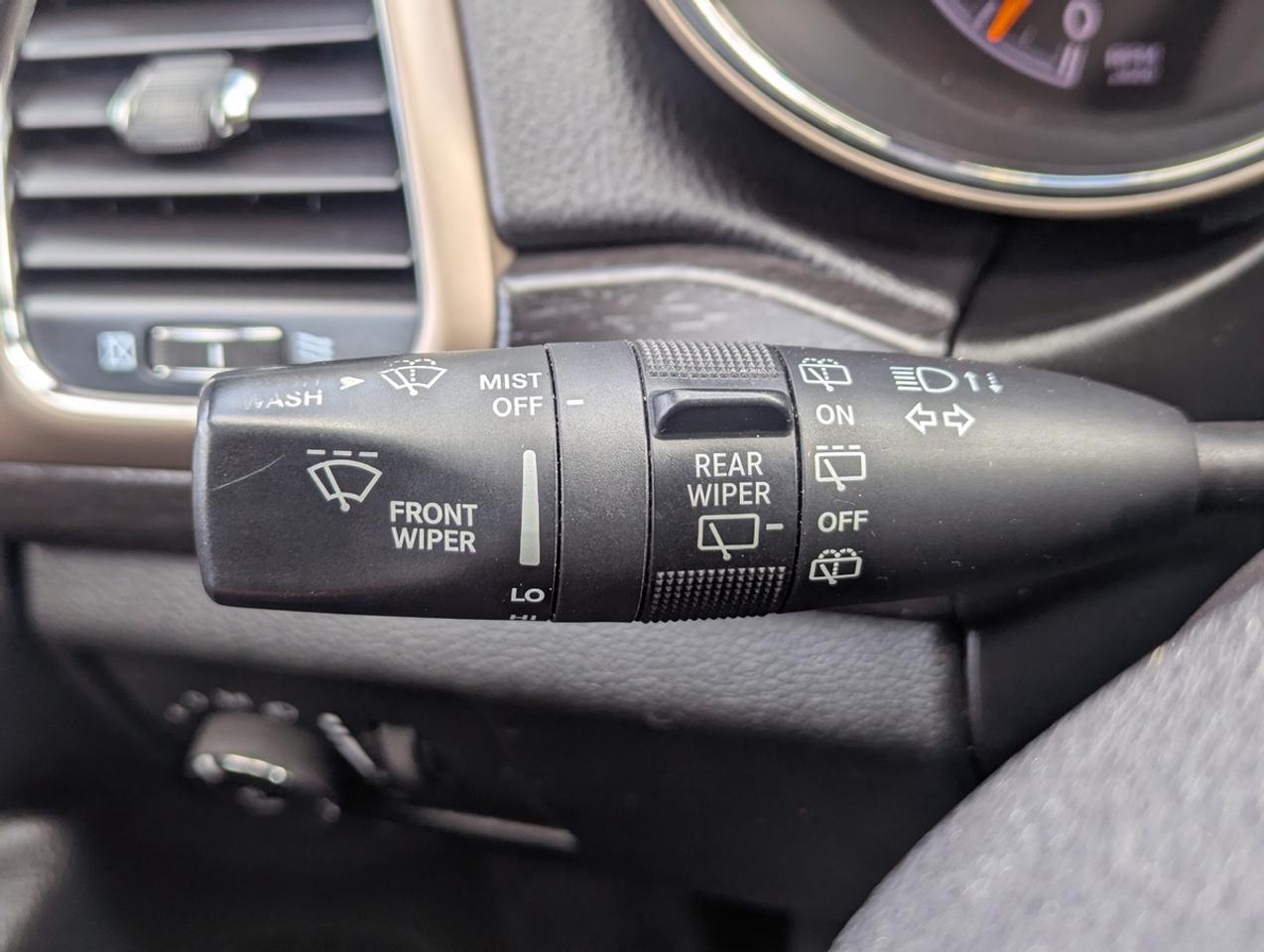 2015 Jeep Grand Cherokee Laredo/4WD/Selec-Terrain Photo