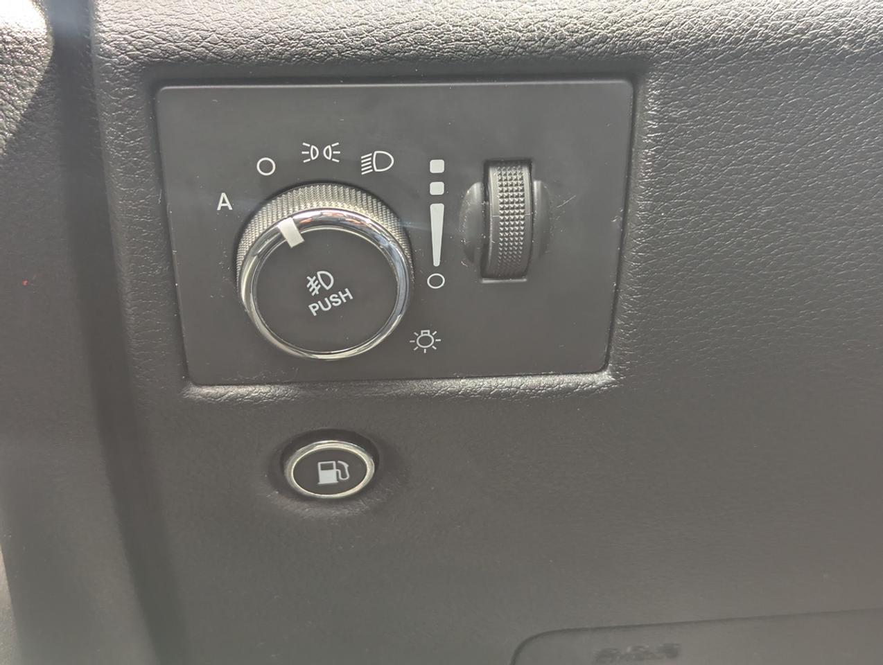 2015 Jeep Grand Cherokee Laredo/4WD/Selec-Terrain Photo
