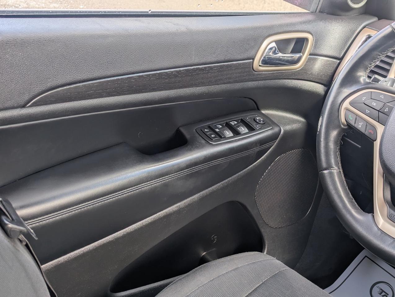 2015 Jeep Grand Cherokee Laredo/4WD/Selec-Terrain Photo