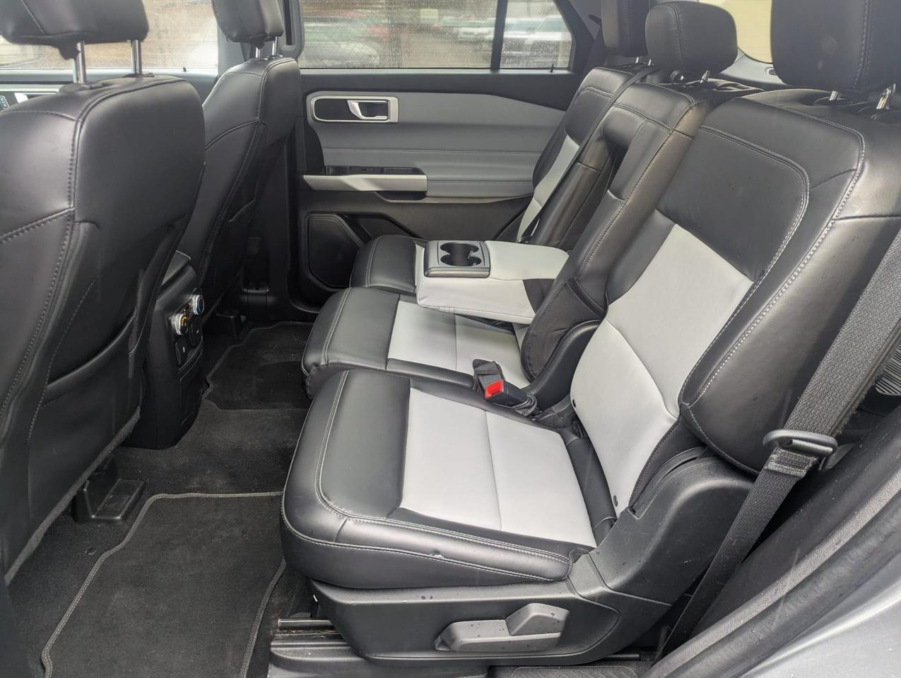 2022 Ford Explorer XLT/ACC/AWD/7Seats/Leather/Roof Photo