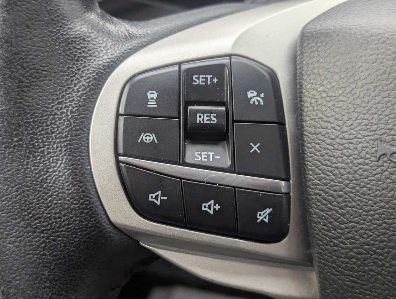 2022 Ford Explorer XLT/ACC/AWD/7Seats/Leather/Roof Photo