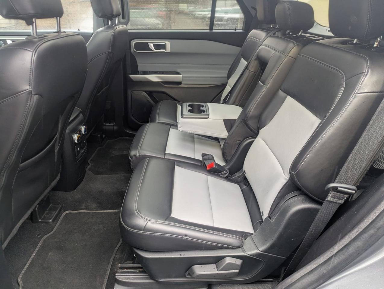 2022 Ford Explorer XLT/ACC/AWD/7Seats/Leather/Roof Photo