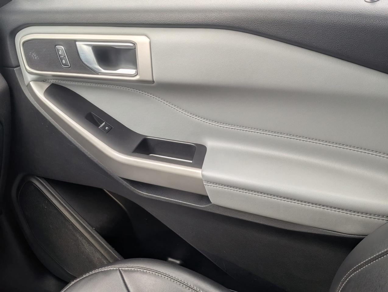 2022 Ford Explorer XLT/ACC/AWD/7Seats/Leather/Roof Photo