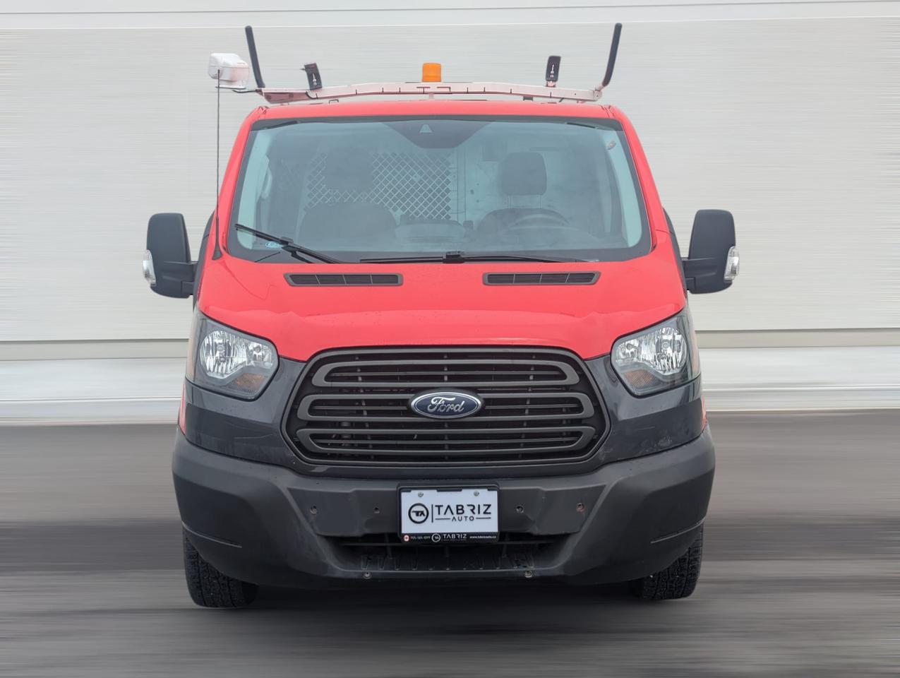 2019 Ford Transit T 250 Photo