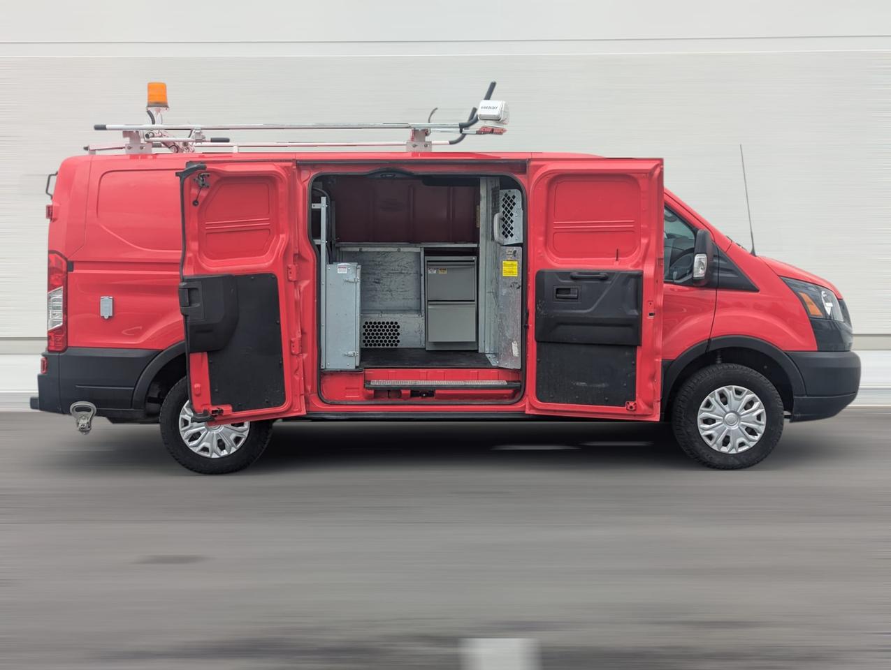 2019 Ford Transit T 250 Photo