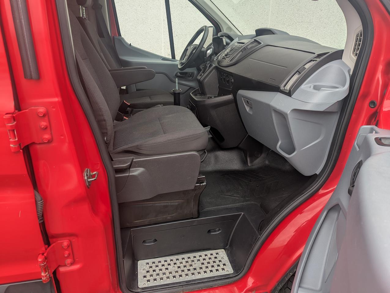 2019 Ford Transit T 250 Photo