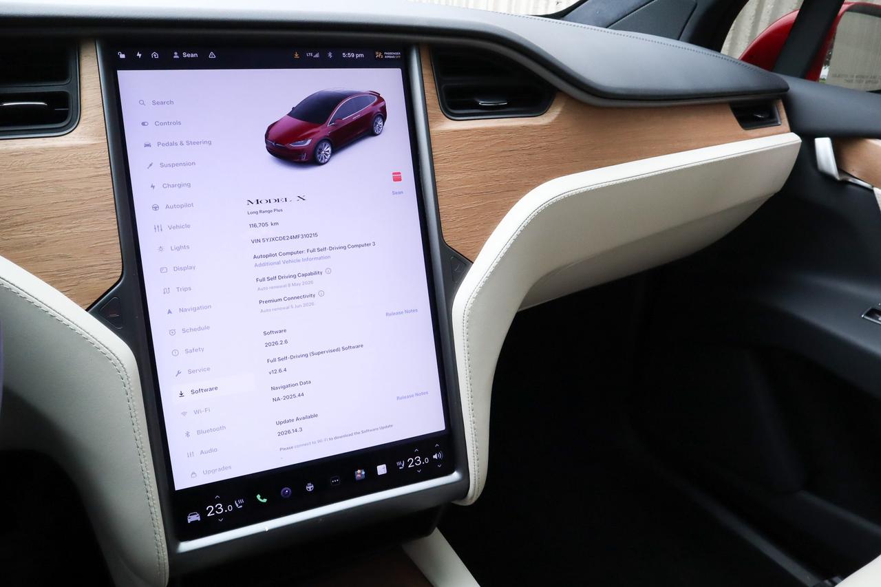 2021 Tesla Model X  Photo