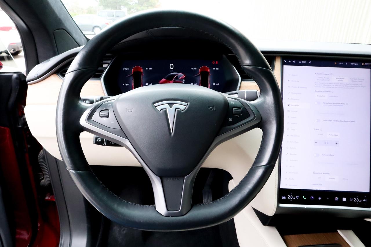 2021 Tesla Model X  Photo