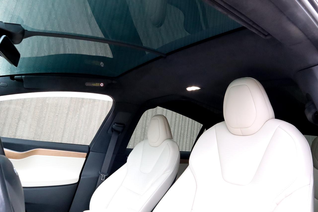 2021 Tesla Model X  Photo