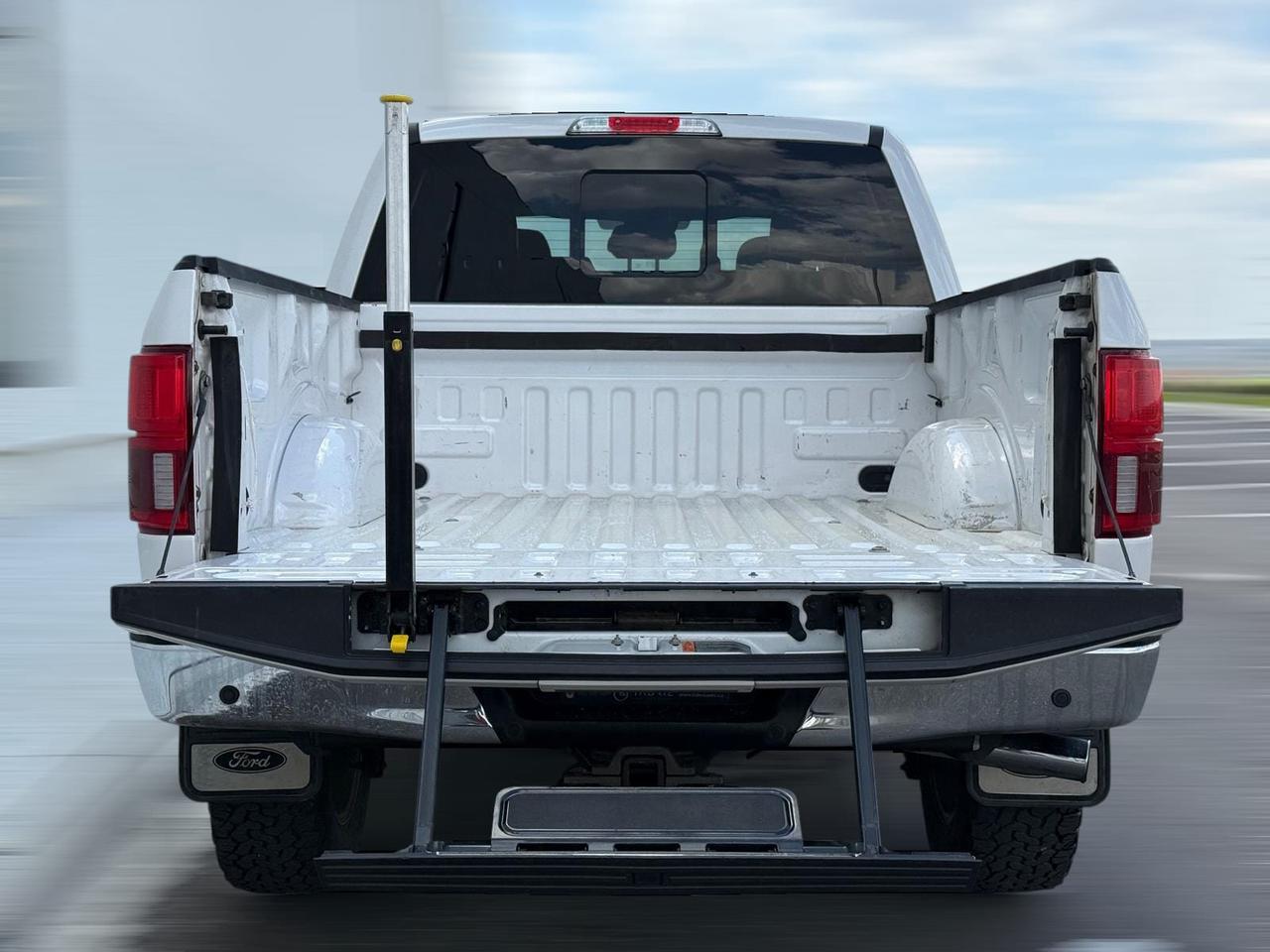 2019 Ford F-150 Lariat Photo