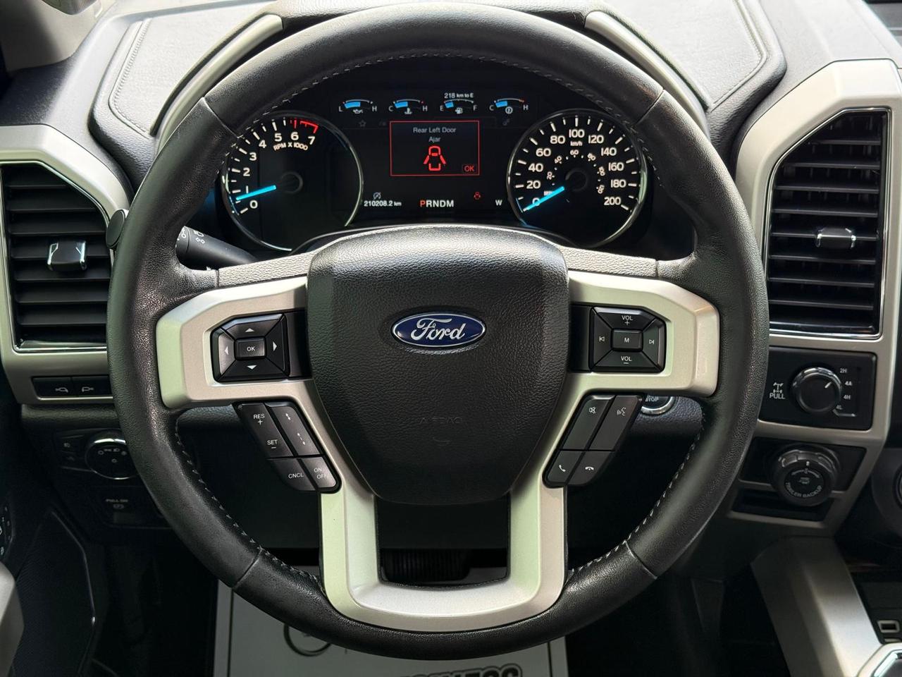 2019 Ford F-150 Lariat Photo