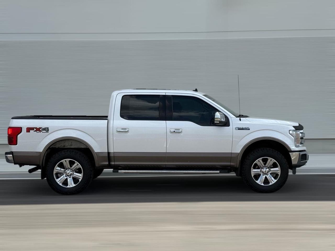 2019 Ford F-150 Lariat/2.7V6/5.5ft bed/4X4 Photo