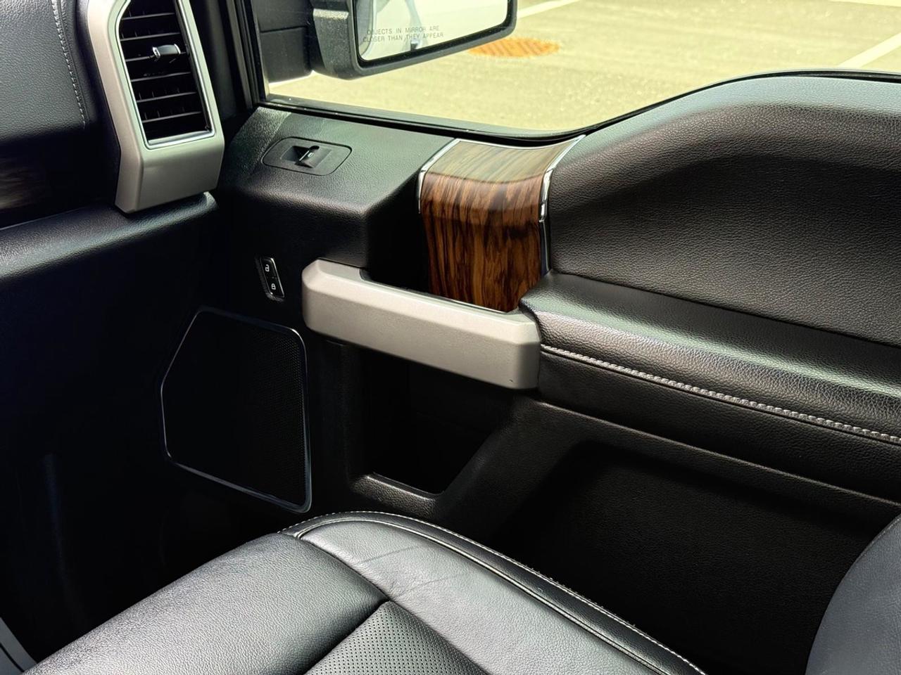 2019 Ford F-150 Lariat/2.7V6/5.5ft bed/4X4 Photo