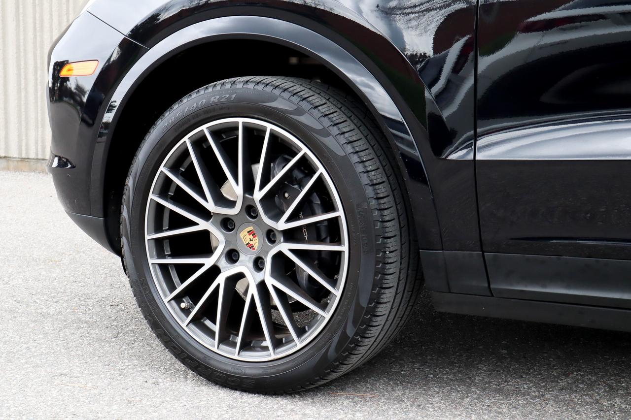 2019 Porsche Cayenne Base 4dr All-wheel Drive Photo