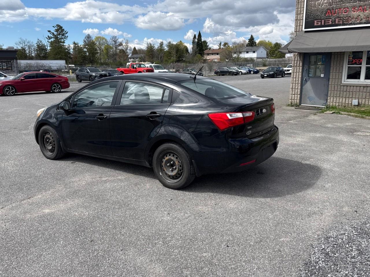 2013 Kia Rio 4dr Sdn Man LX Photo2