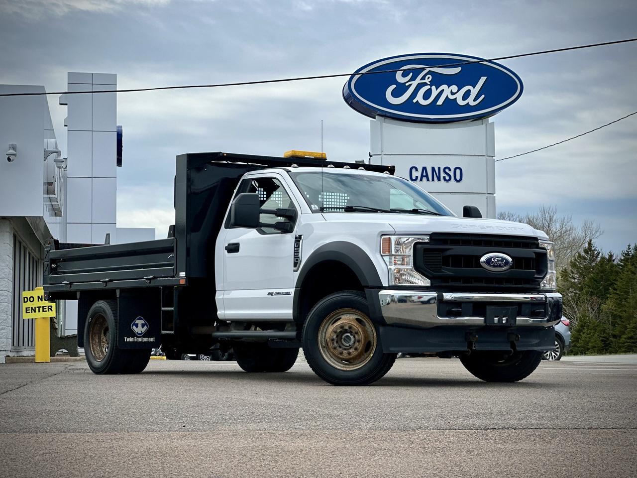 2020 Ford F-550 SUPE XL 4WD W/STEEL DUMP BODY Photo0